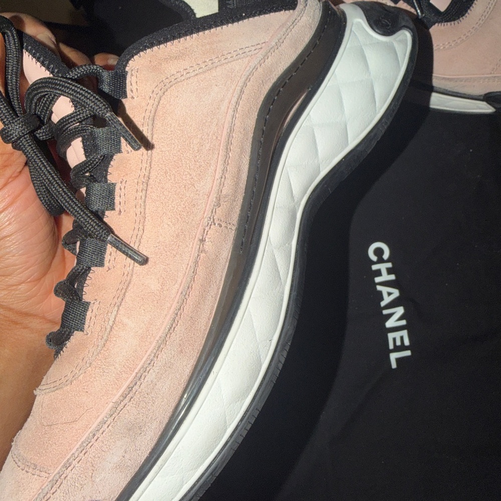 Chanel Pink Suede Sneakers Size 41 Excellent Condition! - Picture 4 of 10